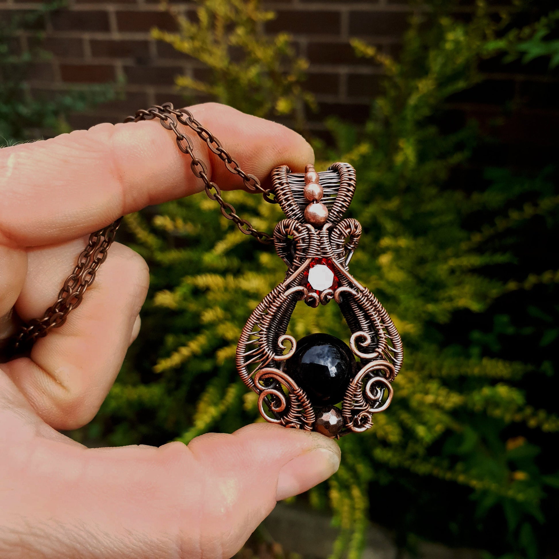 Kit + Video tutorial - Galadriel's amulet - elven wire weave pendant