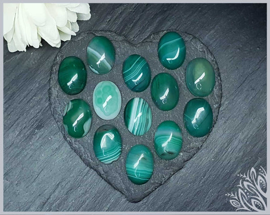 Green striped agate cabochon - oval - 25 mm