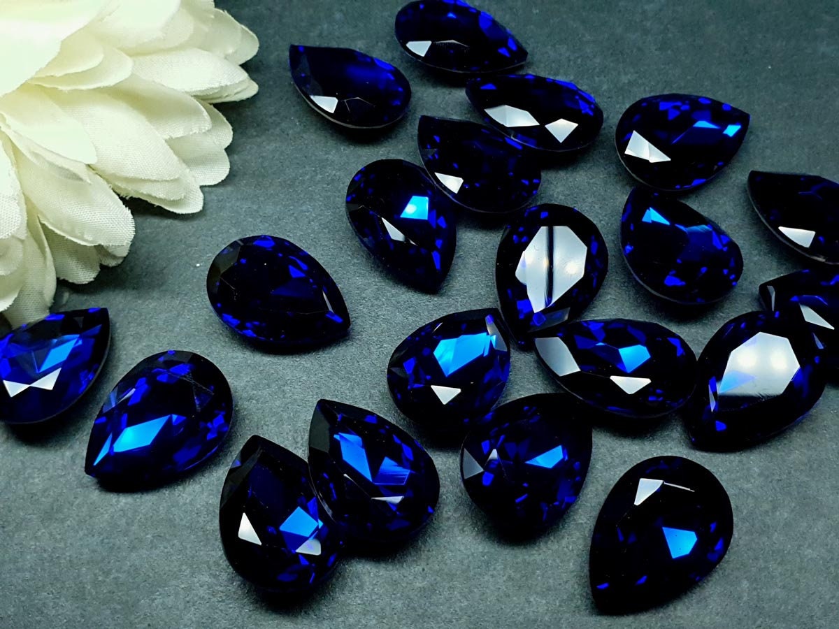 Glass crystal - pear - 18 x 25 mm - Sapphire blue