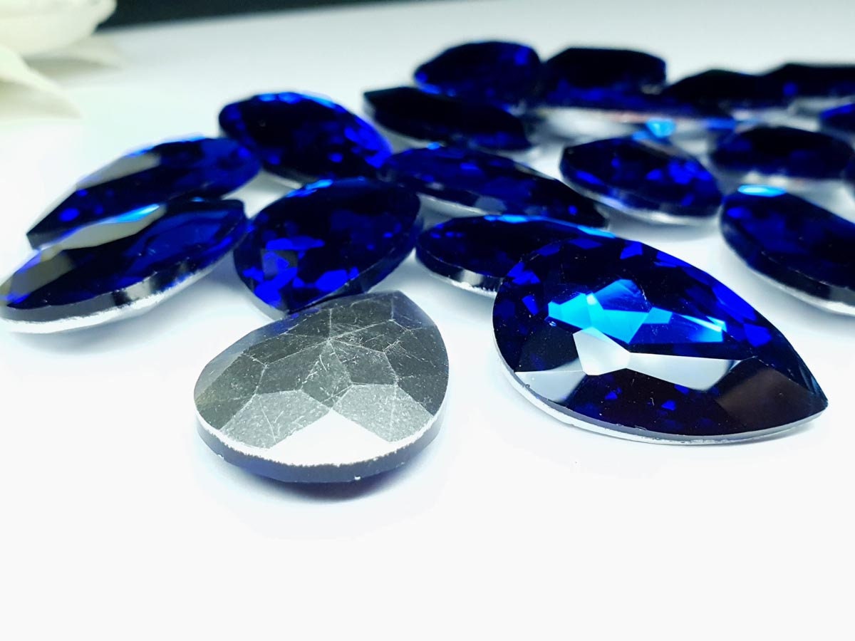 Glass crystal - pear - 20 x 30 mm - Sapphire blue