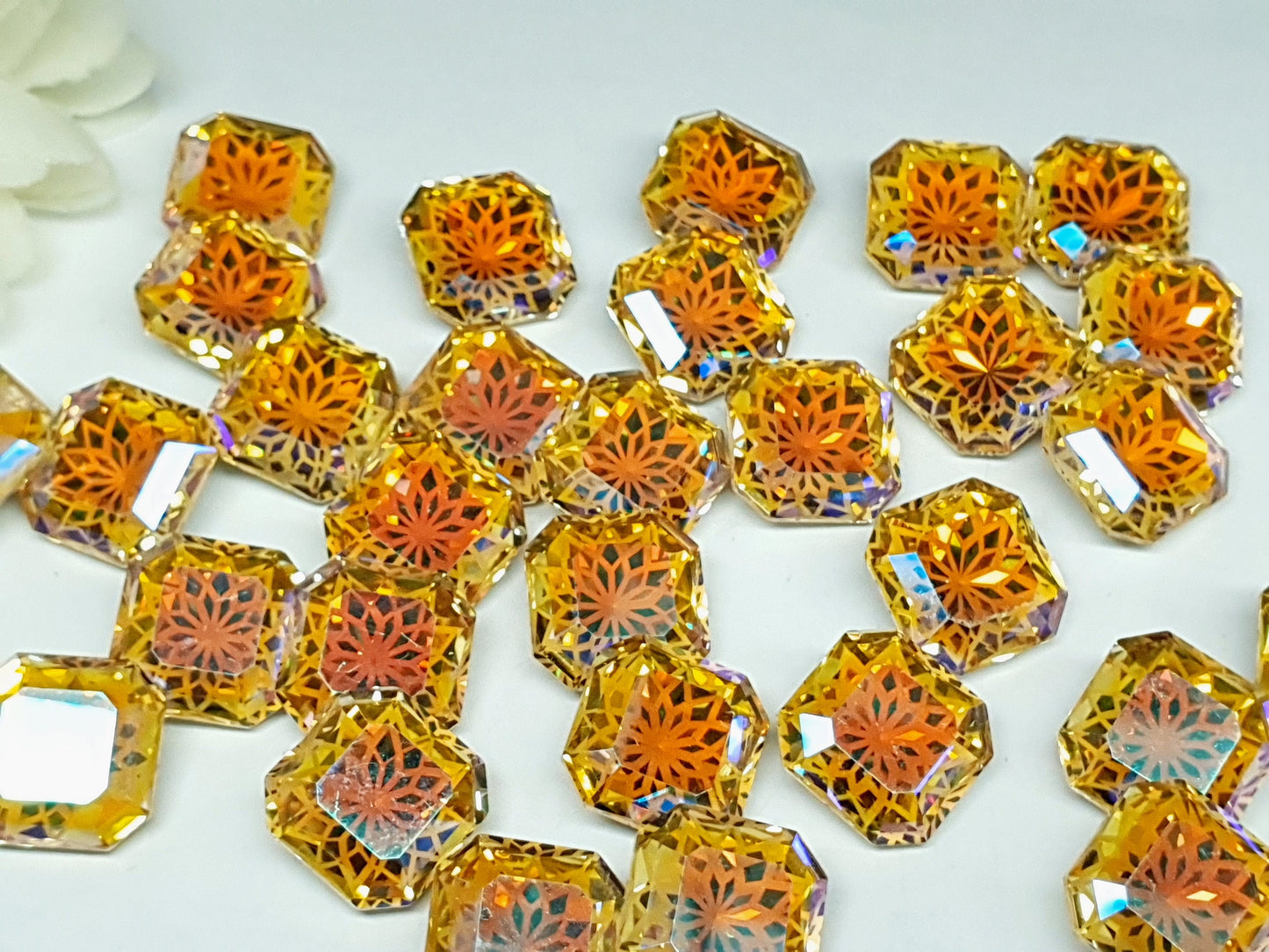 Glass crystal - square - 14 mm - Sunflower yellow