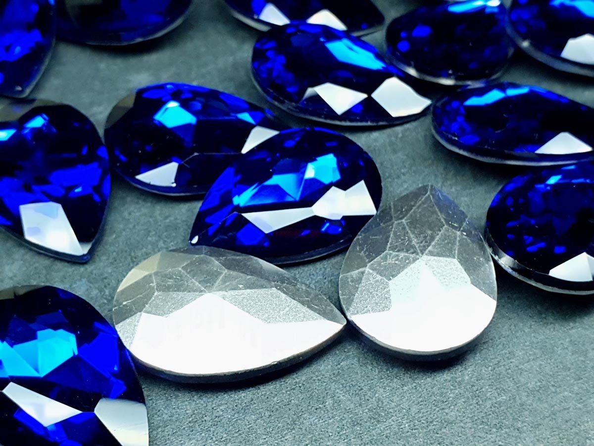 Glass crystal - pear - 20 x 30 mm - Sapphire blue