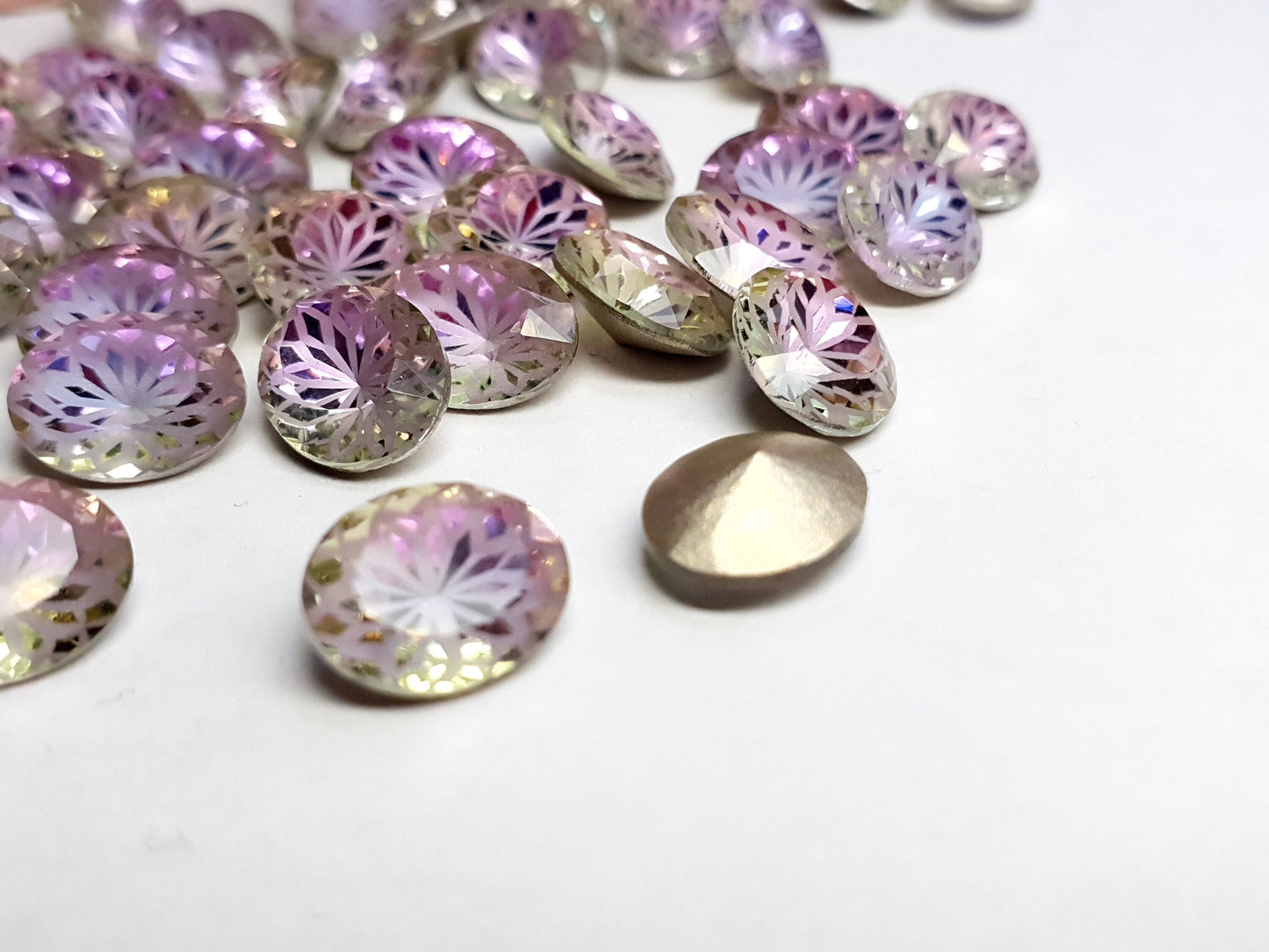 Glass crystal - oval - 10 x 8 mm - lavender