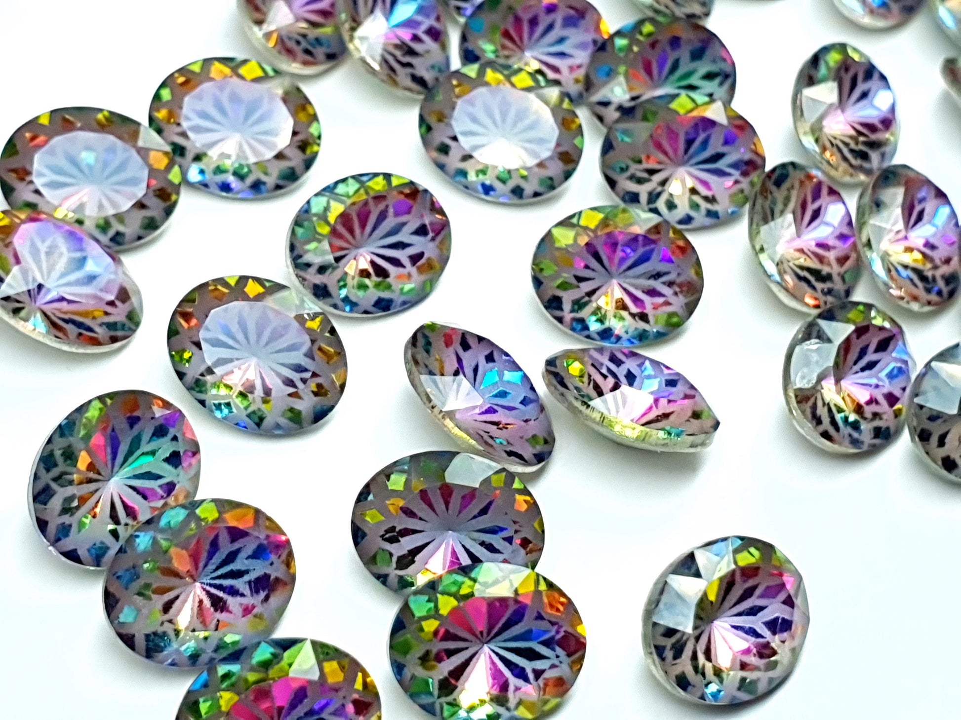 Glass crystal - oval - 10 x 8 mm - Aurora