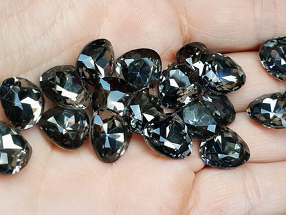 Glass crystal - Squat Pear - 13 mm - Black beauty