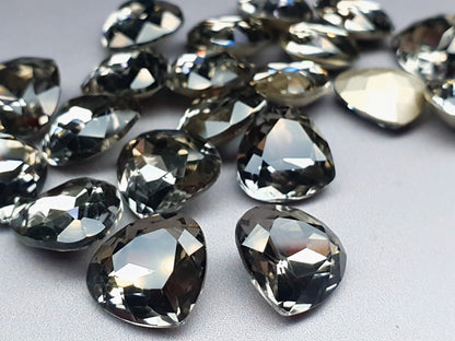 Glass crystal - Squat Pear - 13 mm - Black beauty