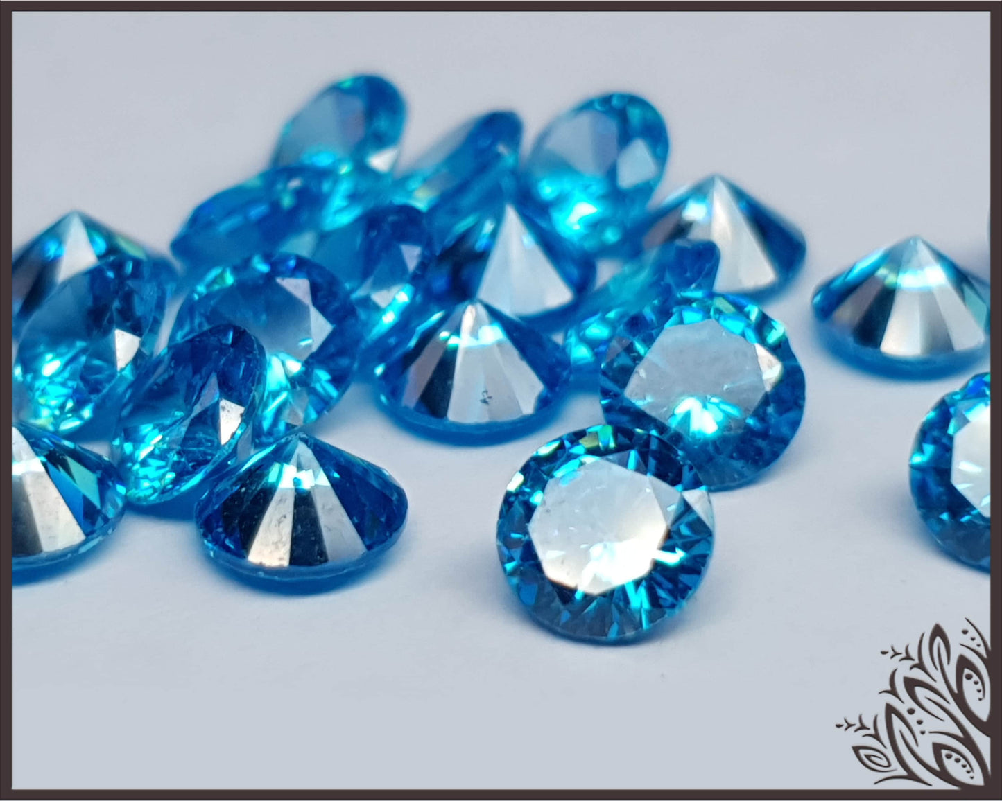 Cubic zirconia - Aquamarine - 8 mm - round faceted cut