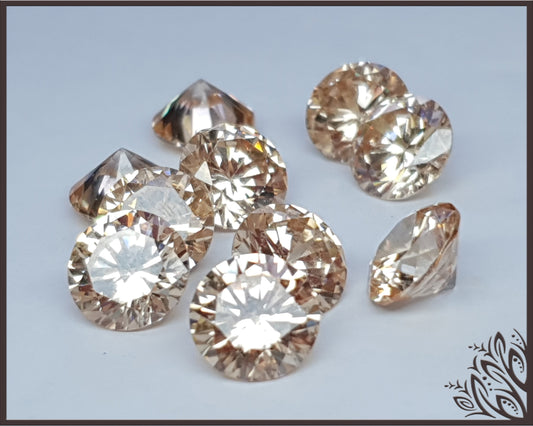 Cubic zirconia - Champagne - 8 mm - round faceted cut