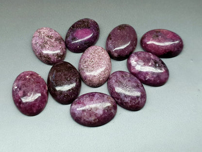 Lepidolite cabochon - oval - 25 mm