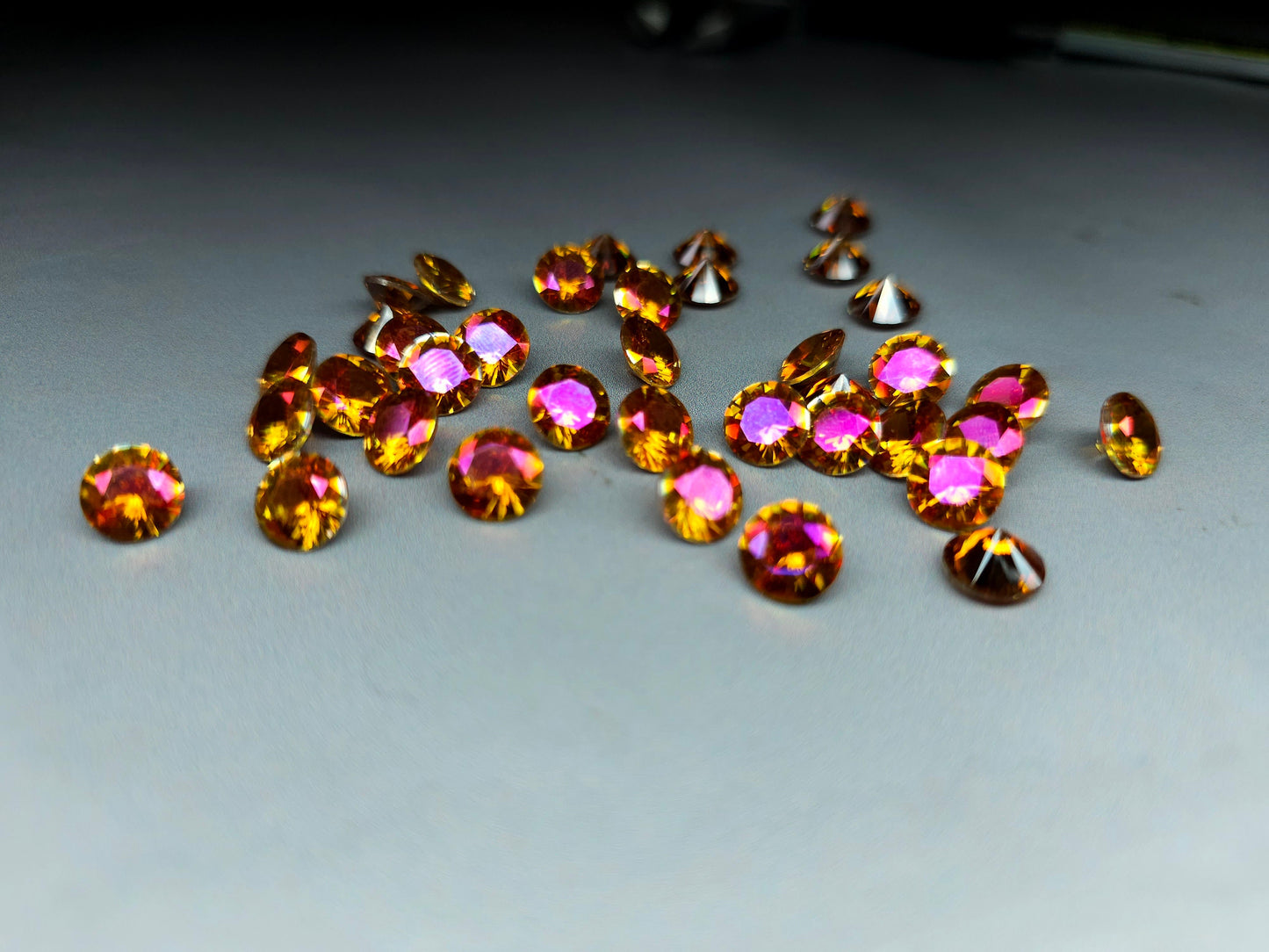 Cubic zirconia - Phoenix - 8 mm - round faceted cut