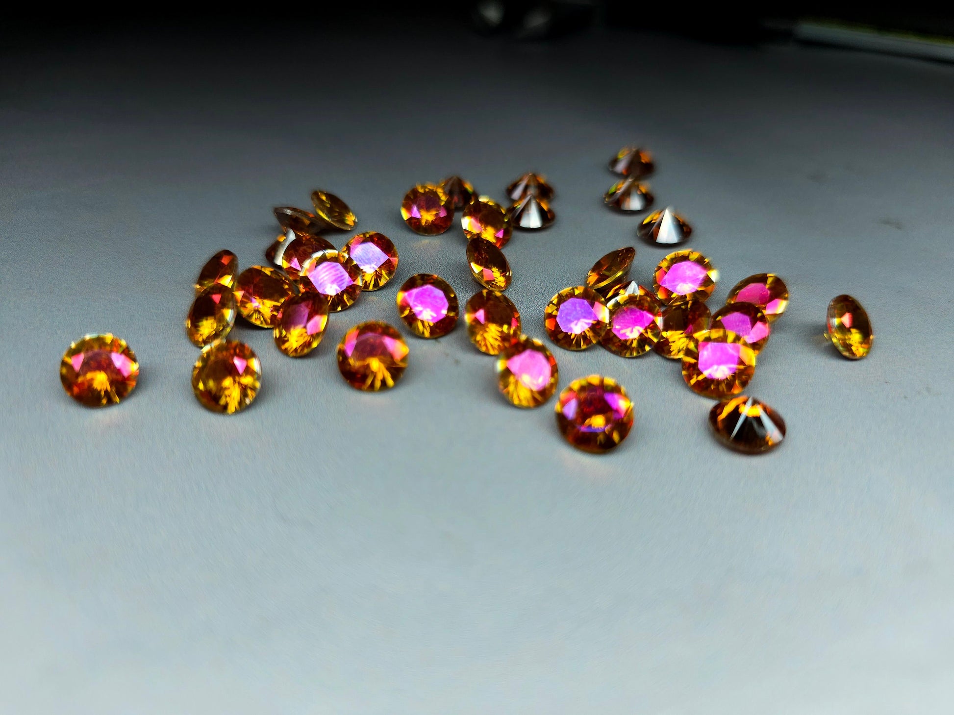 Cubic zirconia - Phoenix - 8 mm - round faceted cut