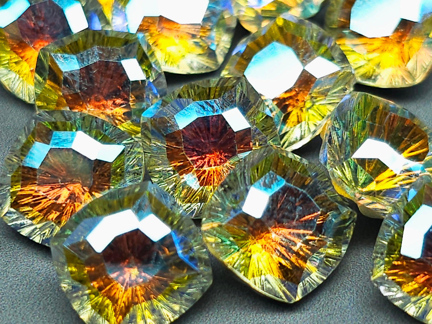 Glass crystal - square - 10 mm - Starburst - Sunflower