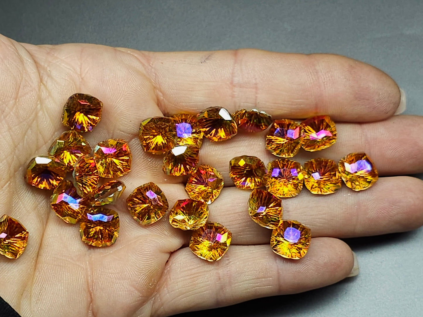 Glass crystal - square - 10 mm - Starburst - Phoenix