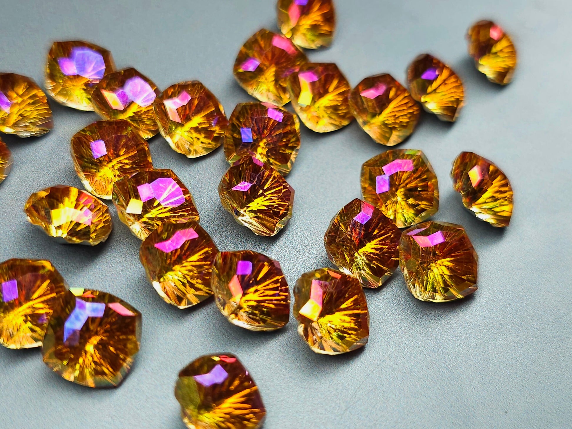 Glass crystal - square - 10 mm - Starburst - Phoenix