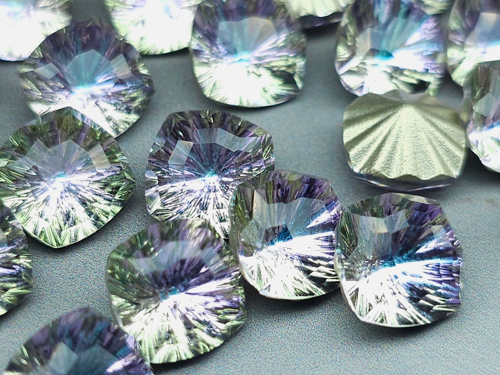 Glass crystal - square - 10 mm - Starburst - Lavender