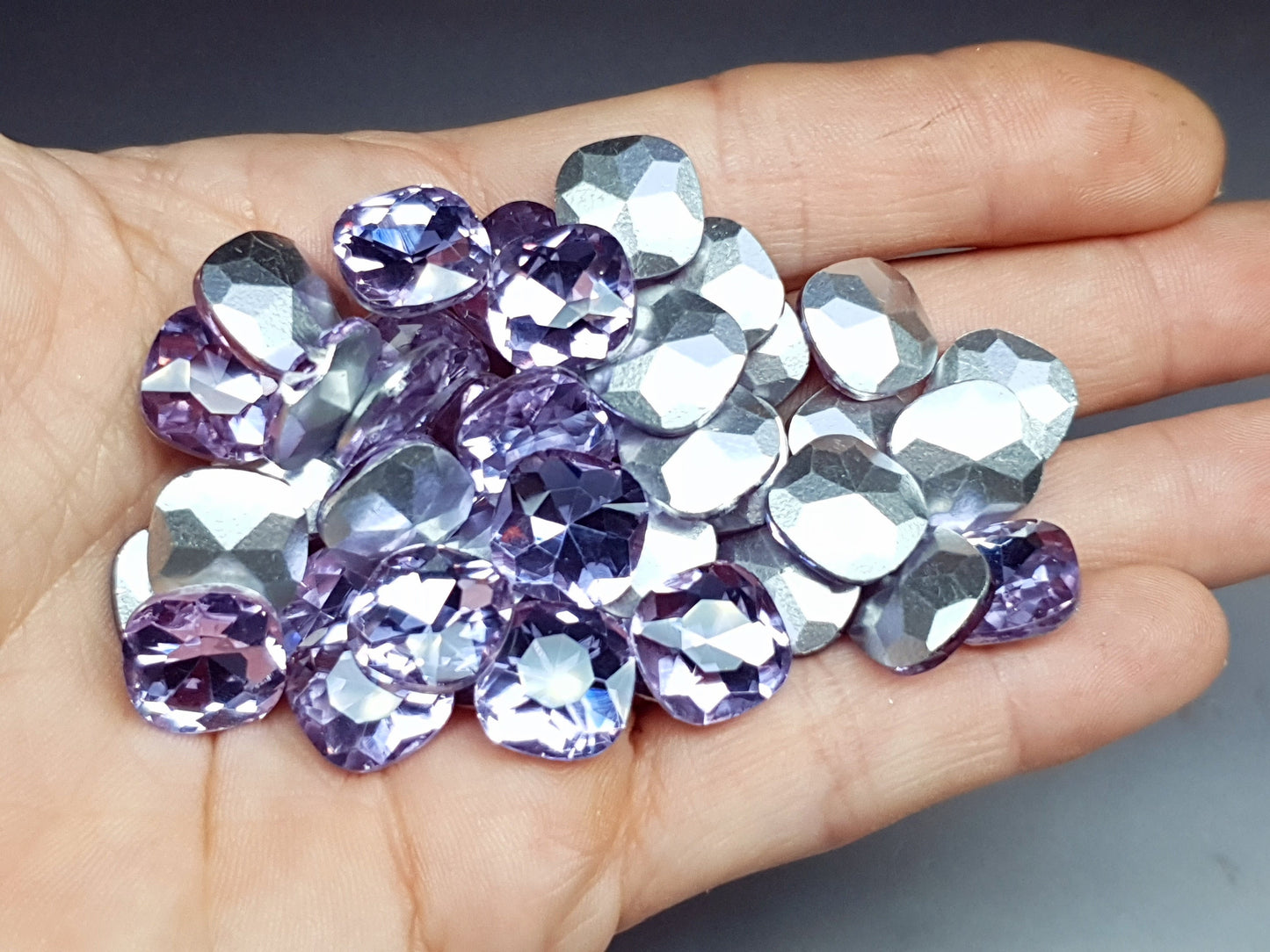 Glass crystal - rounded edge square - 12 mm - lilac