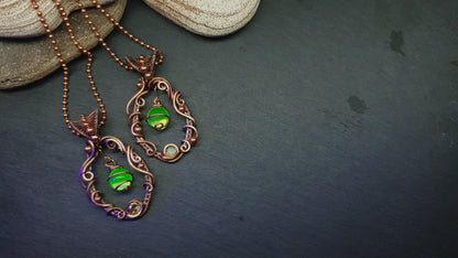 Uranium glass pendant 'Reflection'