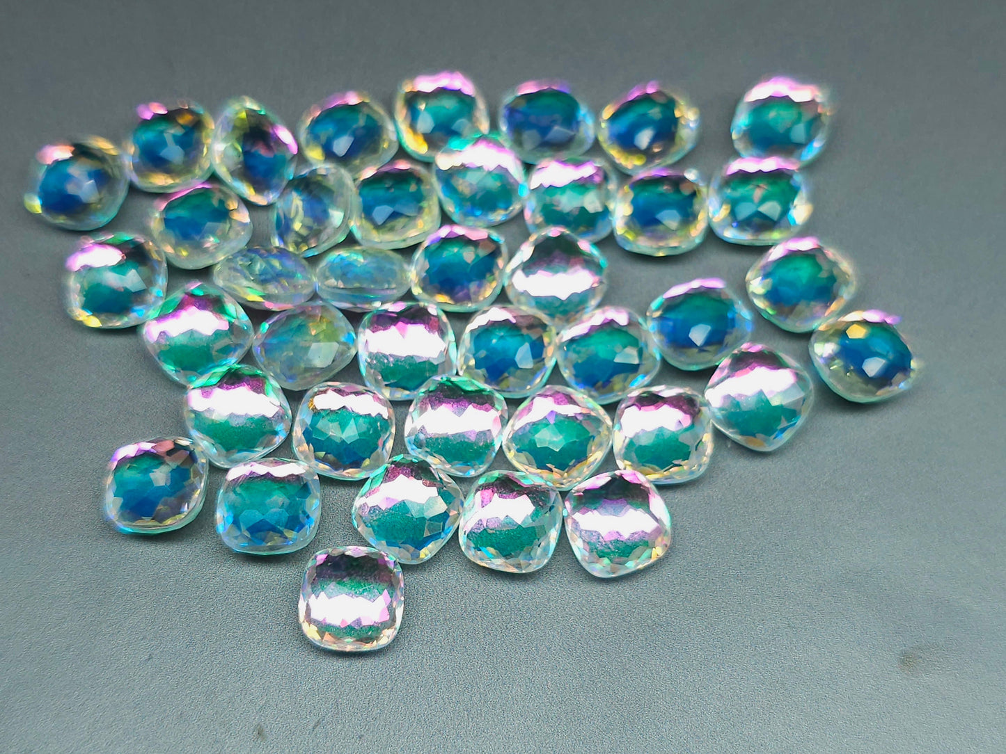 Glass crystal - aura quartz - 8 mm - green & blue