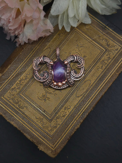 Amethyst & copper pendant 'Amun'