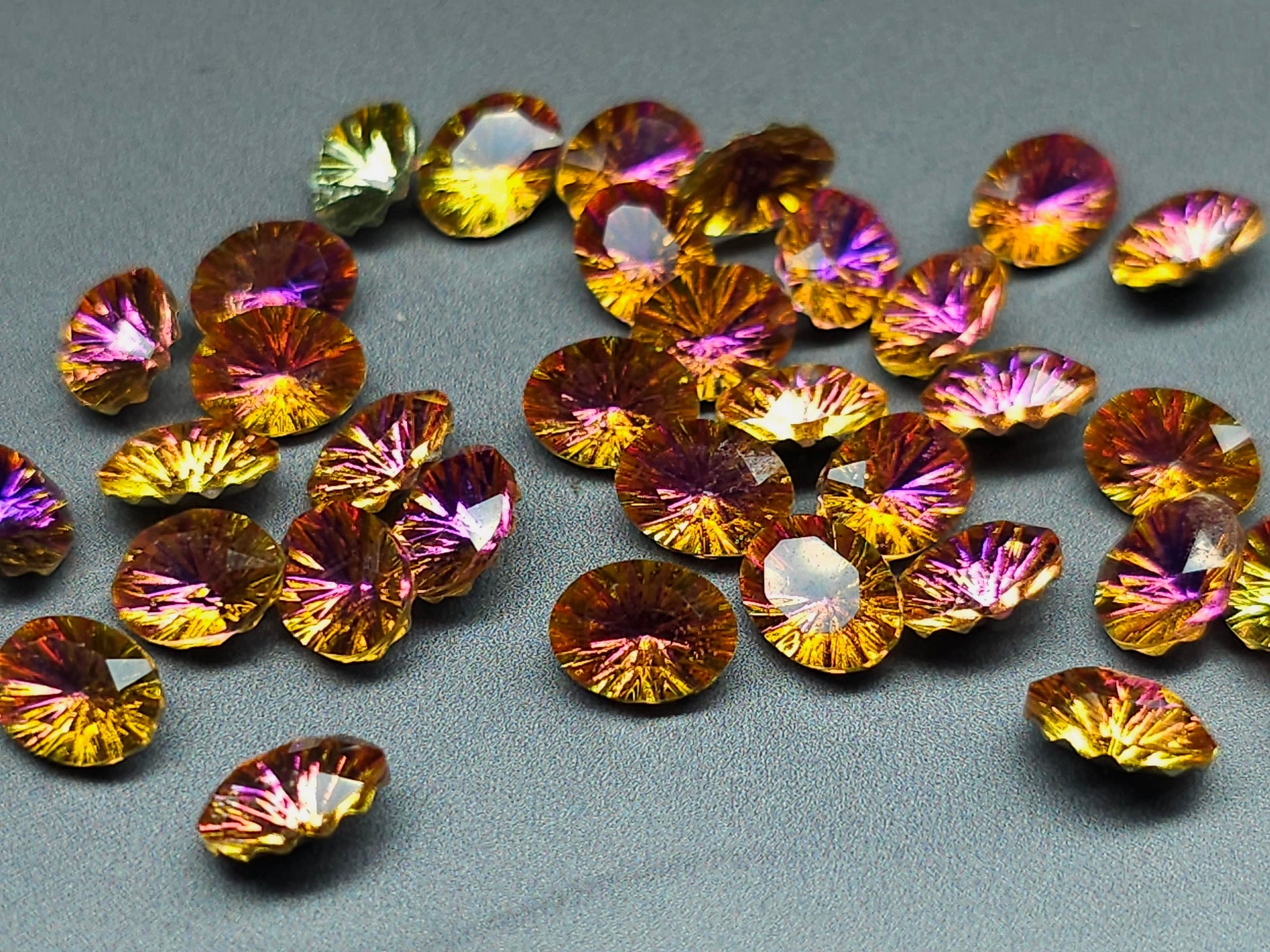 Glass crystal - Oval - 8 mm - orange starburst