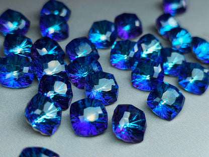 Glass crystal - square - 10 mm - Starburst solid blue galaxy