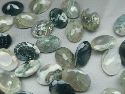 Moss agate - loose gemstone - various sizes - oval faceted