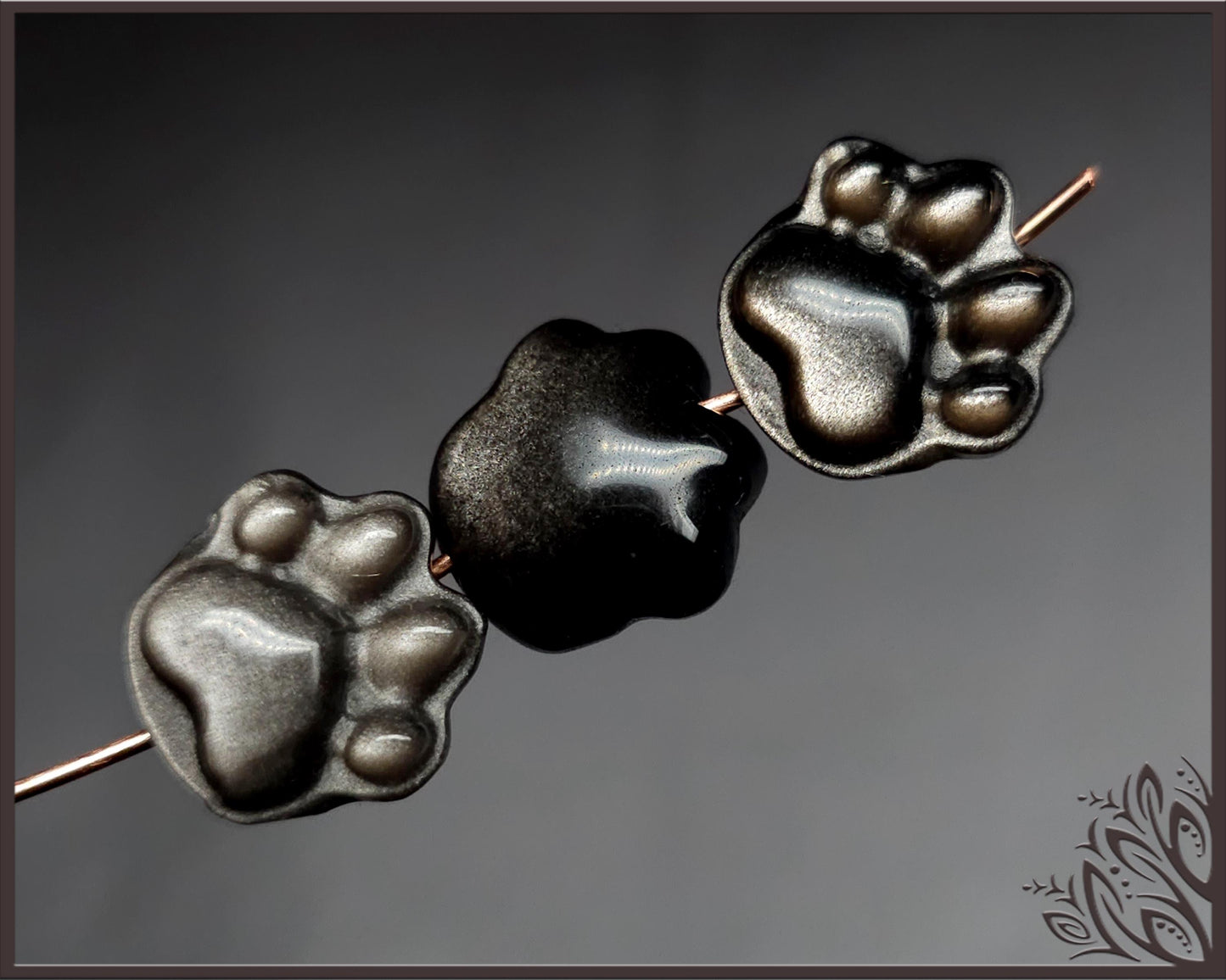 Silver obsidian paw carving - 16 mm