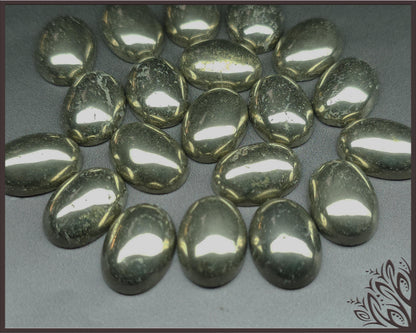 Pyrite cabochon - oval - 18 mm