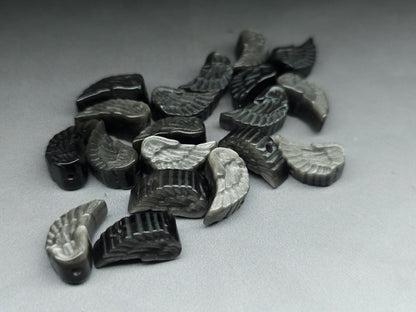 Silver obsidian wing carving - 19 mm