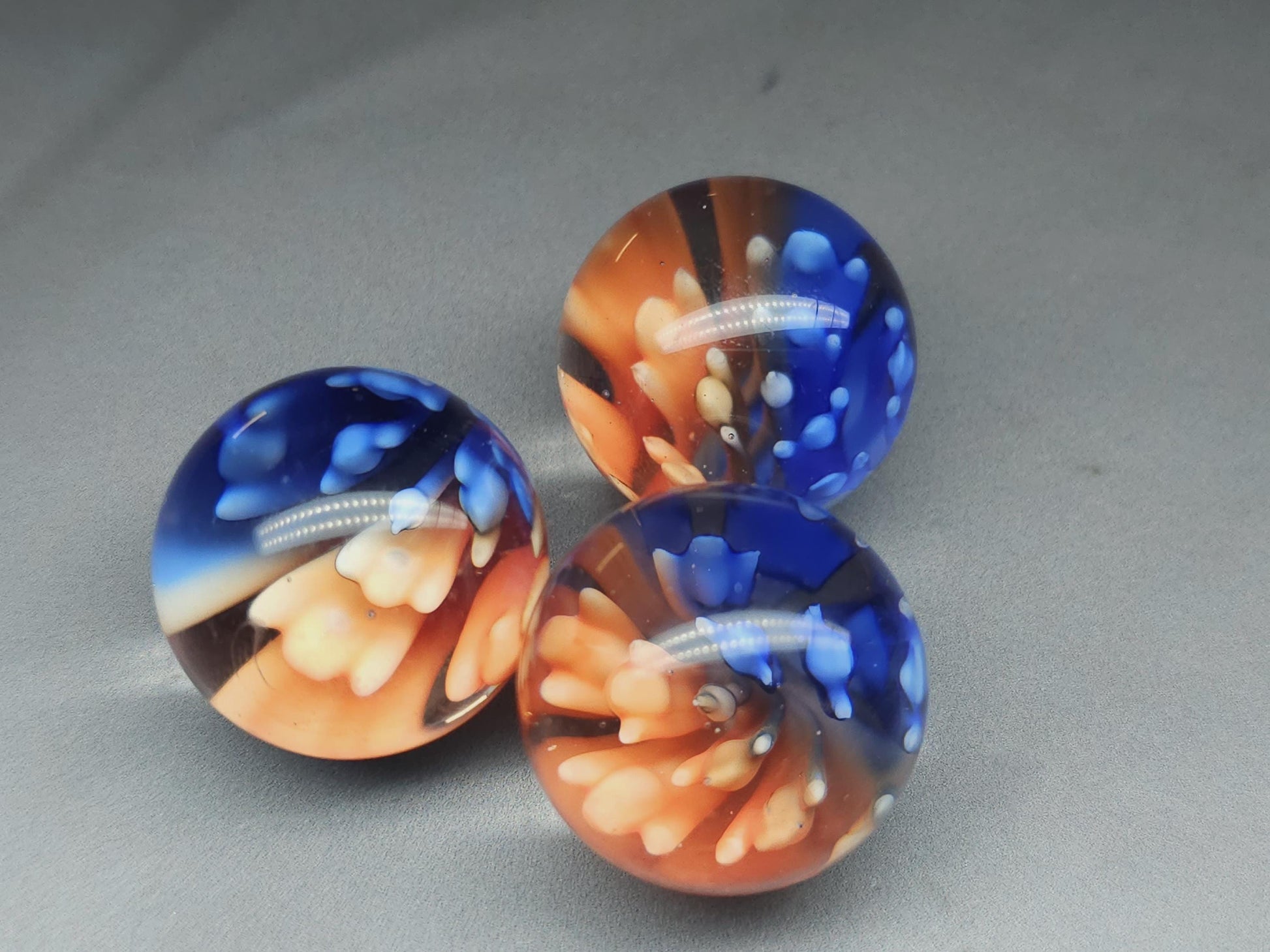 3D Lampwork flower sphere/orb - blue & orange - 25 mm