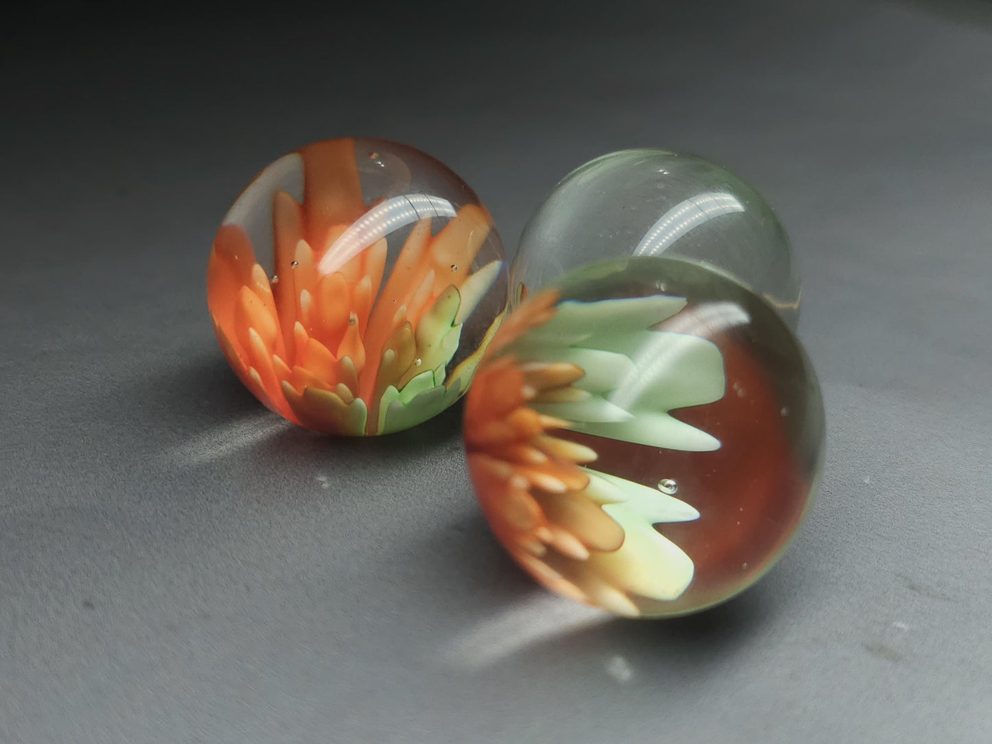 3D Lampwork flower sphere/orb - green & orange - 25 mm