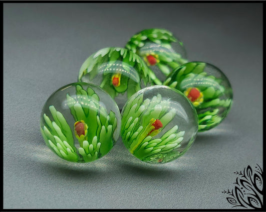 3D Lampwork flower sphere/orb - green - 16 mm