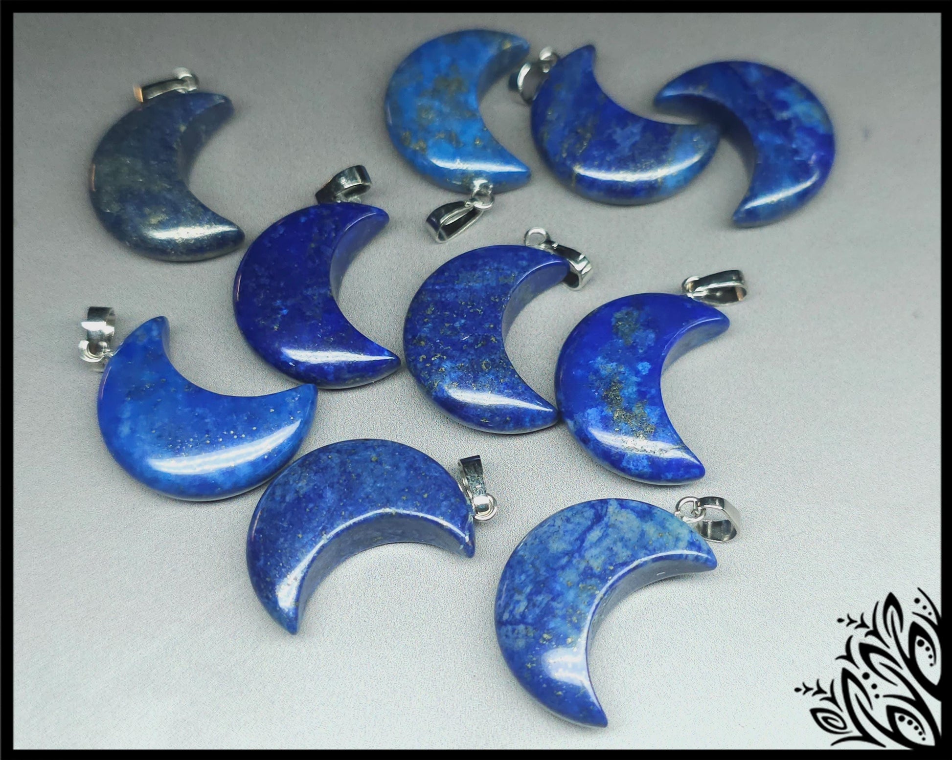 lapis lazuli 30 mm moon