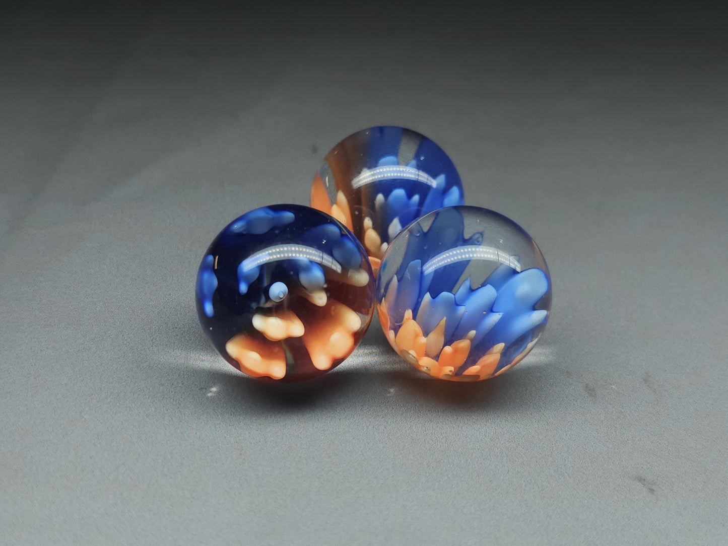 3D Lampwork flower sphere/orb - blue & orange - 25 mm