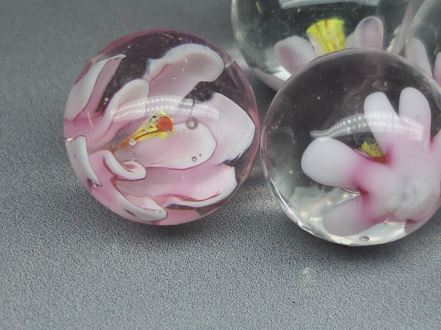 3D Lampwork flower sphere/orb - violet - 16 mm