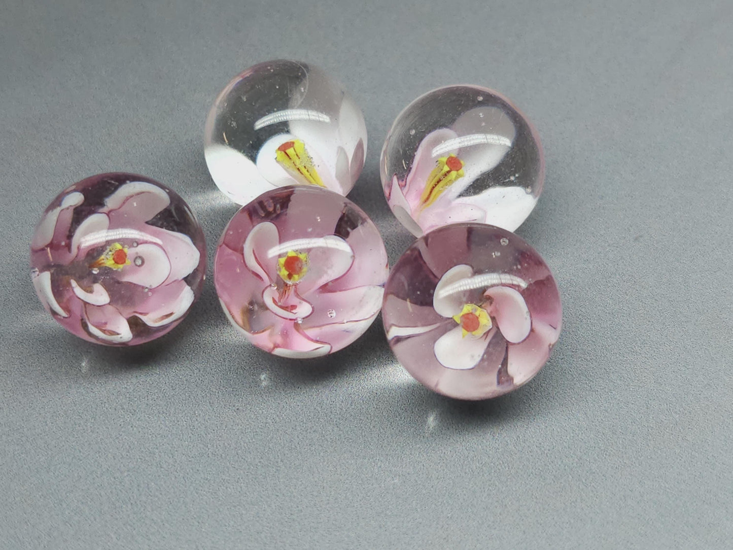 3D Lampwork flower sphere/orb - violet - 16 mm