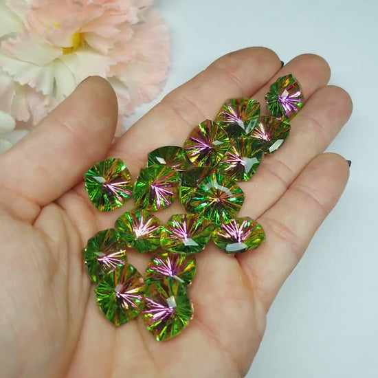 Glass crystal - square - 14 mm - AB green starburst