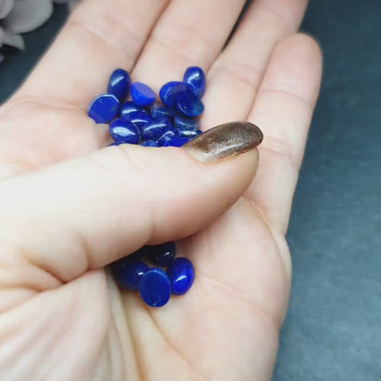 Lapis lazuli cabochon - oval - 8 x 6 mm