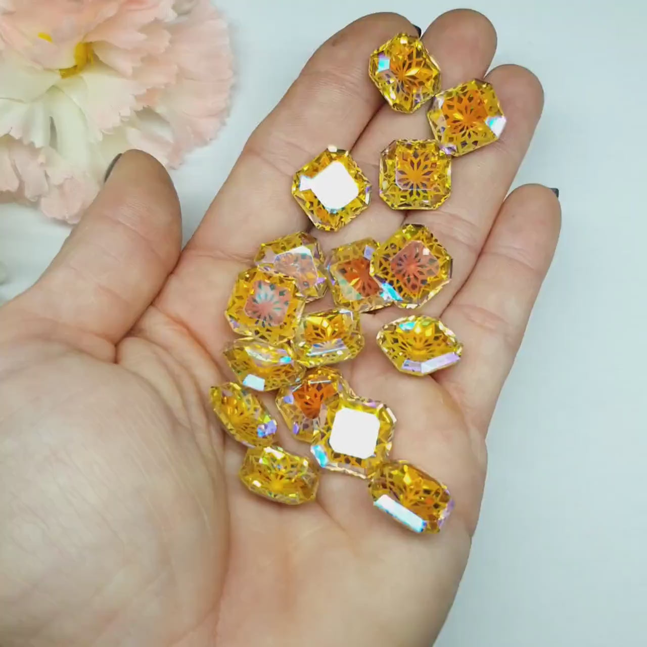 Glass crystal - square - 14 mm - Sunflower yellow