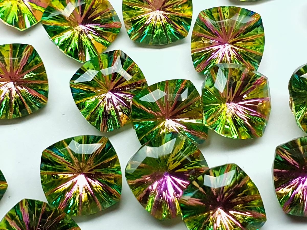 Rivoli starburst green galaxy 14 mm square